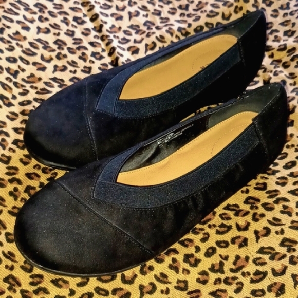 comfortview Shoes - Comfortview Black Mini Wedge Heel Shoes Sz. 10wide EUC